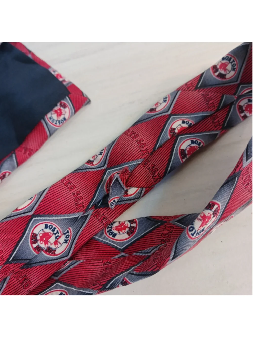 Boston Red Sox Baseball MLB 100% Silk Neck Tie Red Blue Diamond Design Logo